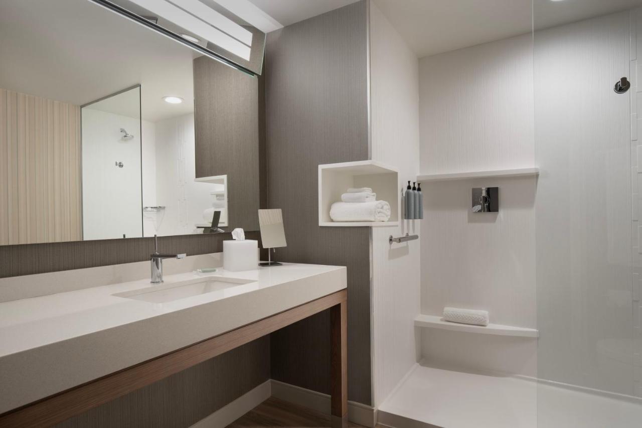 Hotel Courtyard By Marriott Nanaimo Zewnętrze zdjęcie
