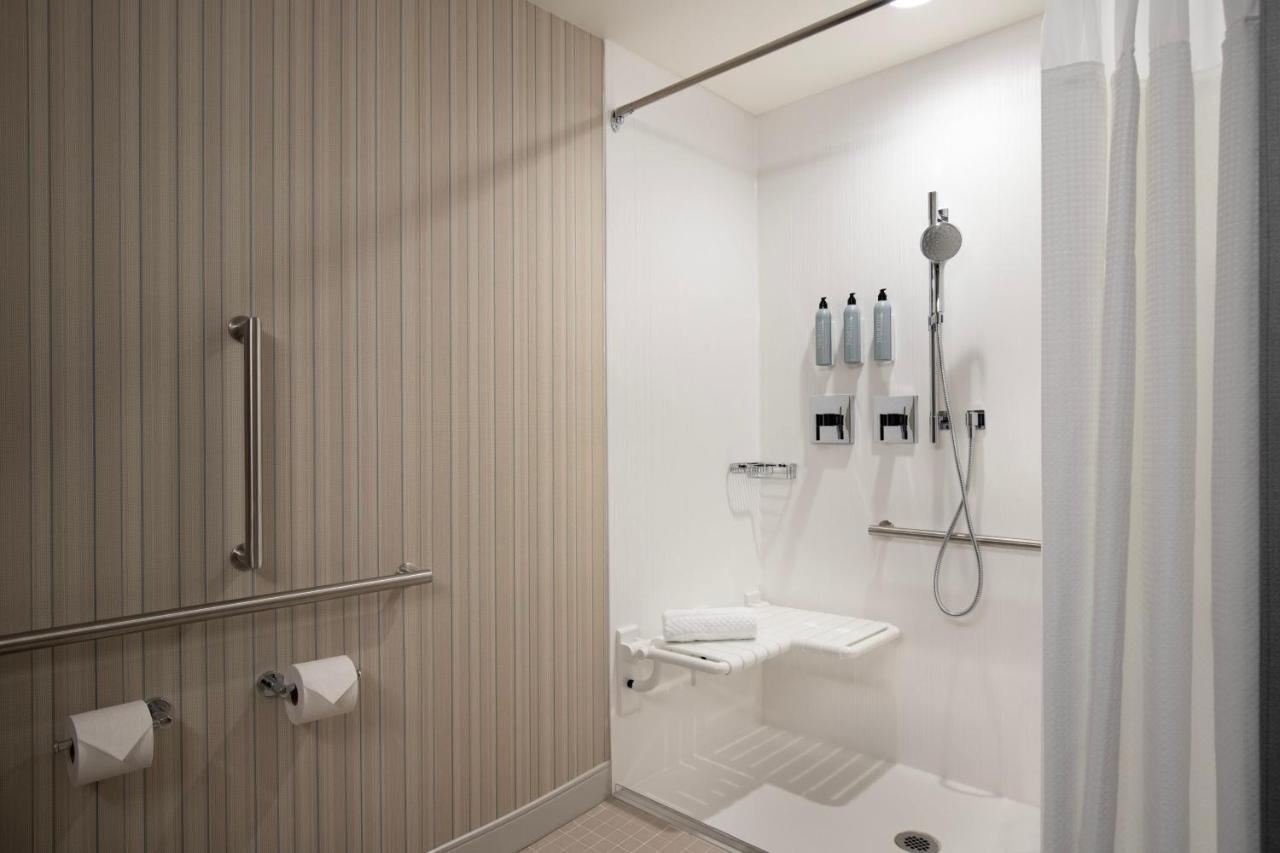 Hotel Courtyard By Marriott Nanaimo Zewnętrze zdjęcie